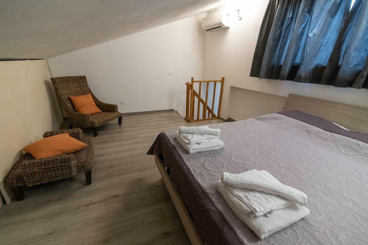 Agriturismo La Fontaccia มอนเตียโน ภายนอก รูปภาพ
